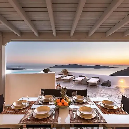 Stunning With Private Pool - What'app - 0034-658-266-820 - For Reservations!